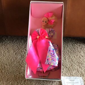 NRFB 1990 - Vintage Barbie Style Collector Doll - 👛💄
